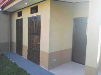 RS Vende Amplia Casa en Condominio en San Juan de Tibás Listing 19-341