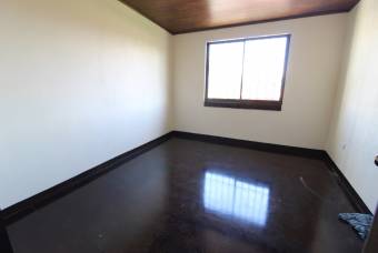 TERRAQUEA Hermosa Casa de Super Oportunidad Con Apartamento