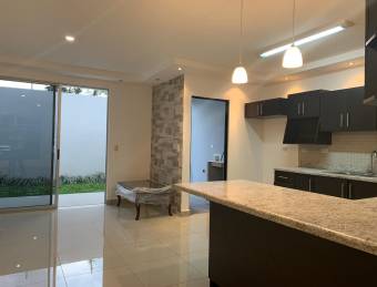 TERRAQUEA Estrene Casa en Rohrmoser. Alto Avalúo con Banco de US$199,000