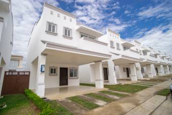 TERRAQUEA ¡GRAN OPORTUNIDAD! Hermosa Casa Separada de las Demás para Estrenar