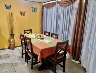 House for sale in tranquil residential area, Santa Barbara de Heredia