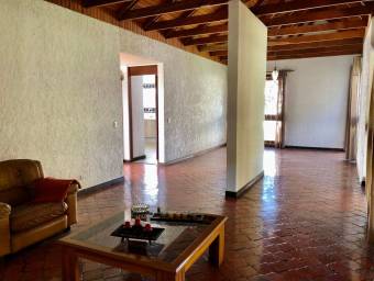 Casa en venta en San Rafael Escazu  #21-512 
