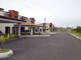 CityMax vende hermosa y amplia casa en San Isidro Heredia, 1 km del Cementerio