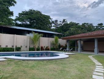 Venta de casa ubicada en San José, Escazú; Condominio El Cortijo