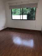 Venta de casa ubicada en San José, Escazú; Condominio El Cortijo