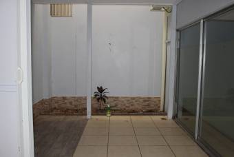 Venta de casa ubicada en San José, Mora, Urbanización Boulevar Las Palmas