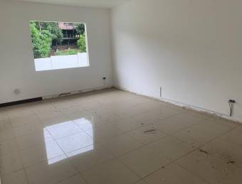 Venta de casa ubicada en San José, Escazú, Condominio Las Yagrumas