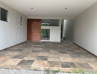 Venta de casa ubicada en San José, Escazú, Condominio Las Yagrumas