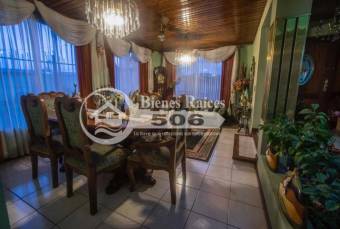 Vendo casa con apartamento en San Francisco Heredia #1557