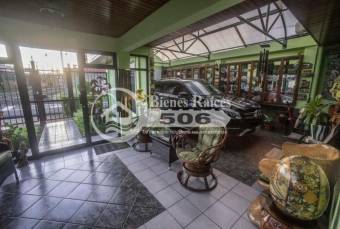 Vendo casa con apartamento en San Francisco Heredia #1557