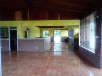 CG-20-1422.  Excelente Local Comercial  en Guápiles,  En Venta, ₡ 95,000,000, 5, Limón, Pococí