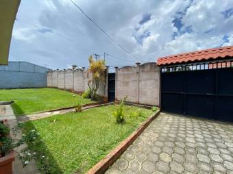 MLS-22-138 VENTA CASA SANTO DOMINGO HEREDIA