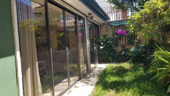 Se vende espaciosa casa con terraza y patio cerca de mallo Oxigeno en San Francisco Heredia -21-1615