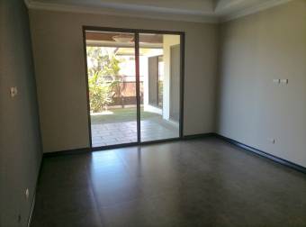 VENTA Ó ALQUILER DE CASA EN SANTA ANA