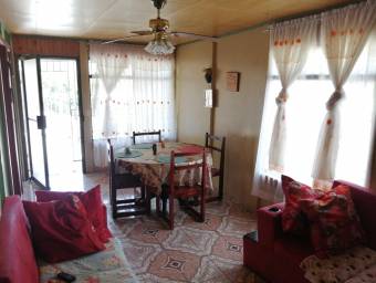 Comoda y Amplia casa en Venta,    CartagoCorralillo         CG-22-593