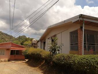 Comoda y Amplia casa en Venta,    CartagoCorralillo         CG-22-593