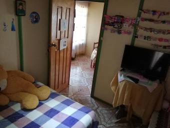 Comoda y Amplia casa en Venta,    CartagoCorralillo         CG-22-593