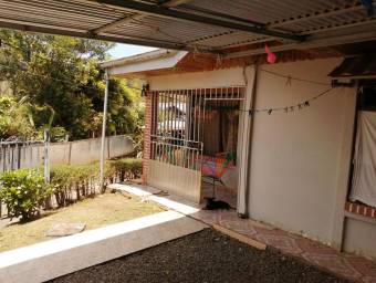 Comoda y Amplia casa en Venta,    CartagoCorralillo         CG-22-593