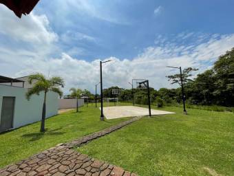 Se vende hermosa casa en condominio privado en el Coyol, Alajuela 21-2345