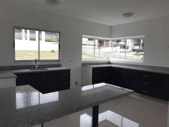 Se vende hermosa casa de un nivel en Rio Segundo, Alajuela22-724