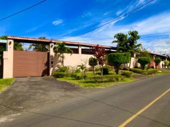Vendo hermosa propiedad en San Isidro de Heredia lote de 5500 mts2 MLS#21-898