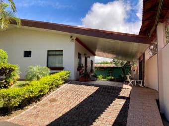 Vendo hermosa propiedad en San Isidro de Heredia lote de 5500 mts2 MLS#21-898