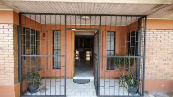 MLS-23-1570 VENTA CASA DESAMPARADOS SAN JOSE 