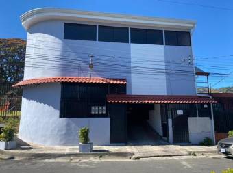 Casa en Venta en Alajuelita, San José. RAH 23-1457