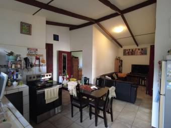 Casa en Venta en Santa Ana, San José. RAH 23-1462