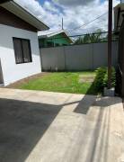 Preciosa casa familiar en Calle Standar de Guapiles, Venta   CG-23-163