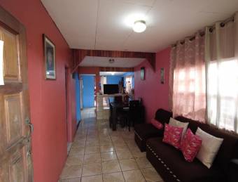 Casa en Venta en San Isidro, Heredia. RAH 23-1450