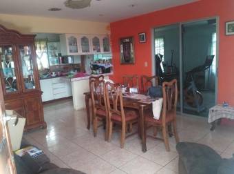 Casa en Venta en San Isidro, Heredia. RAH 23-1450