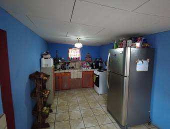 Casa en Venta en San Isidro, Heredia. RAH 23-1450