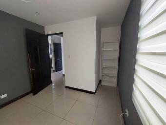 Casa en Venta en San Isidro, Heredia. RAH 23-1154