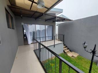 Casa en Venta en San Isidro, Heredia. RAH 23-1154