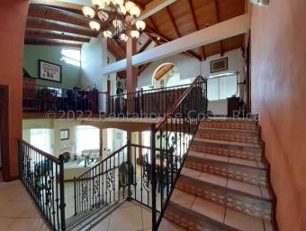 Casa en Venta en San Isidro, Heredia. RAH 22-2180