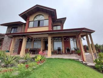 Casa en Venta en San Isidro, Heredia. RAH 22-2180