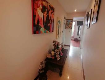 Casa en Venta en San Isidro, Heredia. RAH 23-1164