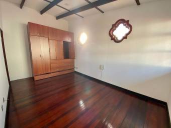 Casa en Venta en Curridabat, San José. RAH 23-1647