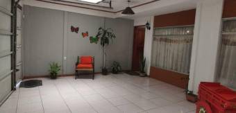 MLS-23-1545 VENTA CASA EL CARMEN CARTAGO 