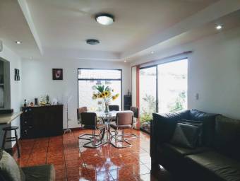 Casa en Venta en Desamparados, San José. RAH 23-1653