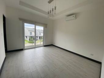 Casa en Venta en Escazú, San José. RAH 23-1640