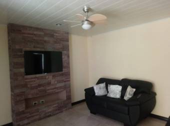 Moderna casa de 2 Niveles en Guapiles Centro, Venta   CG-20-1534