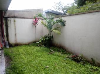 Moderna casa de 2 Niveles en Guapiles Centro, Venta   CG-20-1534