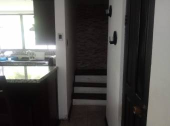 Moderna casa de 2 Niveles en Guapiles Centro, Venta   CG-20-1534