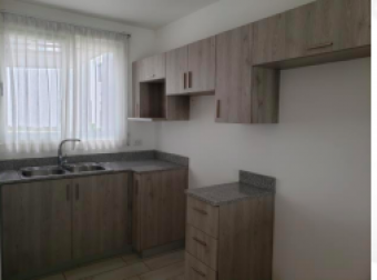 Venta de casa ubicada en Heredia, Barreal, Ulloa