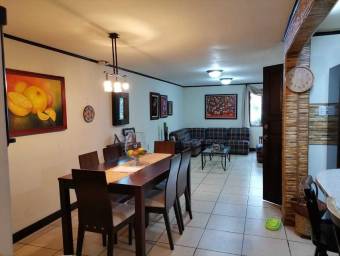 Casa en Venta en La Unión, Cartago. RAH 23-1568