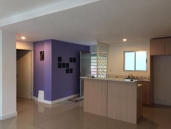 Apartamento en Venta en Santa Ana, San José. RAH 23-1565