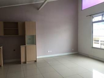 Apartamento en Venta en Santa Ana, San José. RAH 23-1565