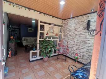 Casa en Venta en El Guarco, Cartago. RAH 23-1641